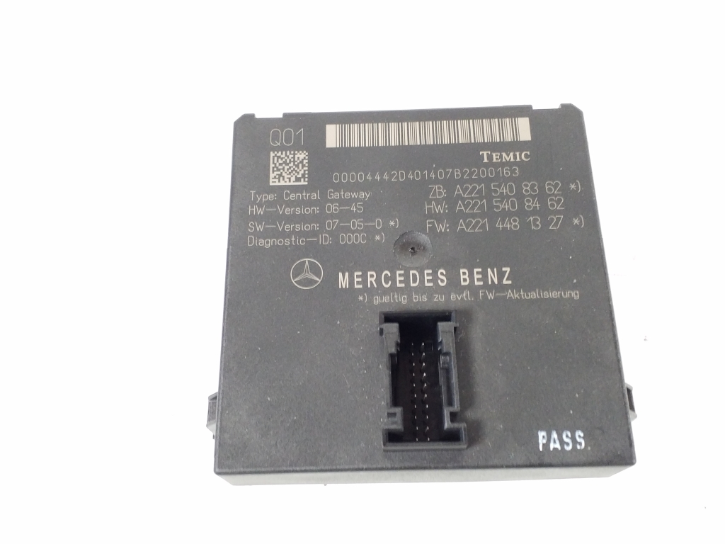 Used Mercedes Benz CL-Class Gateway control module A2215408362