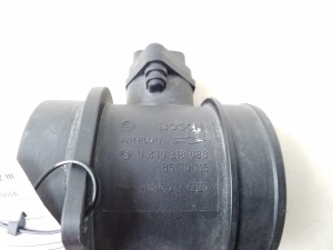 VOLVO S80 I (1998–2006) Luftmassenmesser 8670115 - 3