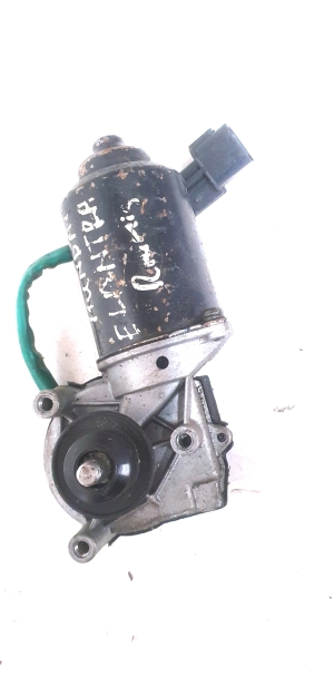 Hyundai Elantra (2006–2011) Scheibenwischermotor vorne 981102D200