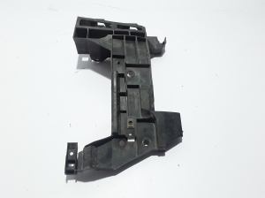   Rear bumper bracket 