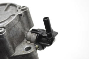 Mazda 3 (2003–2009) Vakuumpumpe D1562A - 2