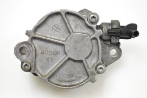 Mazda 3 (2003–2009) Vakuumpumpe D1562A - 4