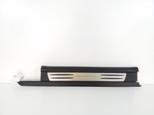 Mercedes Benz SLK-Class 171 (2004–2011) Sisemine läveliist A1716800135 - 2