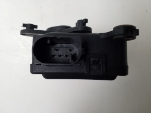 Volkswagen Passat B5 (1997–2005) Stellmotor Heizungsklappe 0132801149 - 3