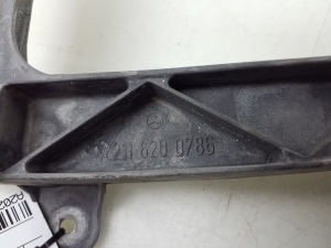 Mercedes Benz CLS-Class 219 (2004–2010) Sonstiger Halter A2116200786 - 2