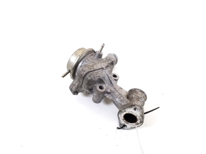  EGR valve 