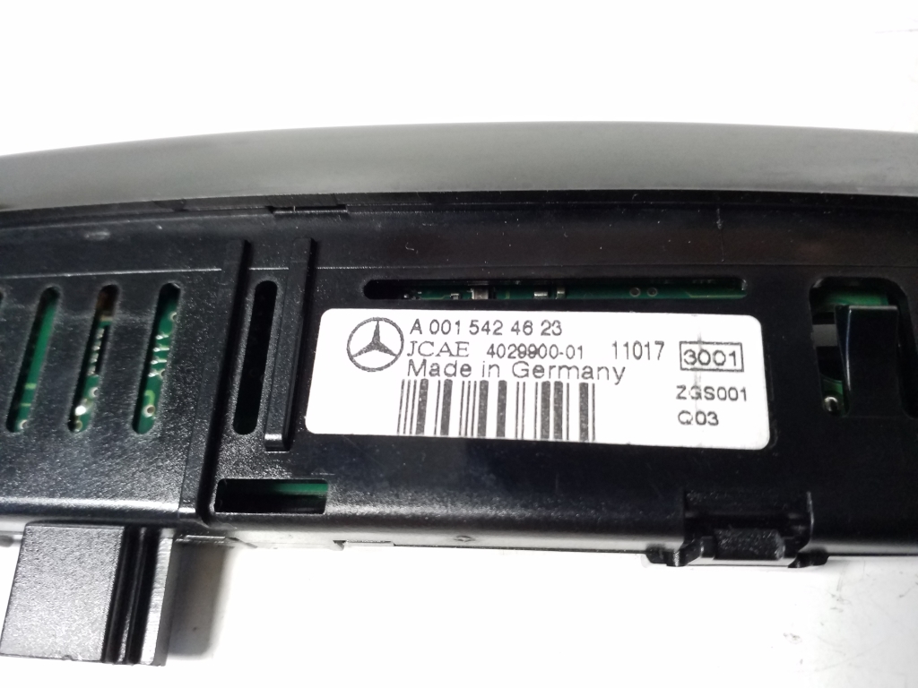 MERCEDES-BENZ C-Class W204/S204/C204 (2004-2015) Parktronic PDC näyttö A0015424623 21942220