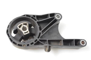 Opel Astra J (2009–2017) Mootori kinnitus 13248600 - 2