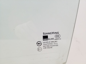 SsangYong Actyon I (2005–2010) Esiukse klaas - 2