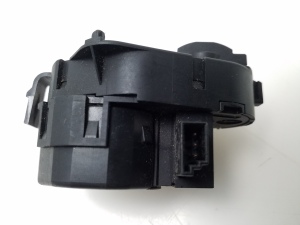 BMW 5 SERIES E60 (2003–2010) Heater flap actuator 6942993 - 3