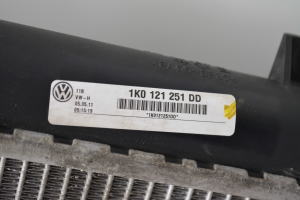 Volkswagen Touran II (2010–2015) Motorkühler 1K0121251DD - 2