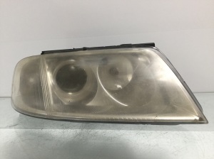 Volkswagen Passat B5 (1997–2005) Scheinwerfer vorne 3B0941016AL - 3