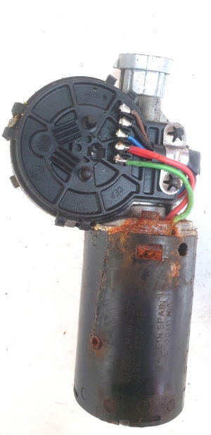 RENAULT Scenic (1996–2003) Scheibenwischermotor vorne 0390241352 - 2