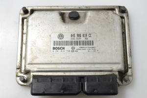 Motorsteuergerät - 045906019CC