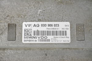 Skoda Fabia MK 2 (2007–2014) Motora vadības bloks 03D906023 - 4