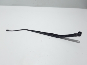  Windshield wiper blade 