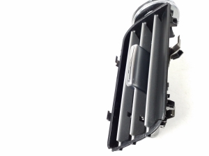 Mercedes Benz E-Class W212 (2009–2015) Armatuurlaua ventilatsioonivõred A2128303354 - 2