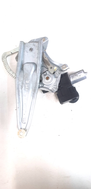 Rear side door window regulator motor - 69840F4010