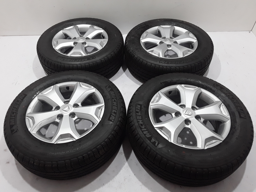 Used Dacia Duster Rim set