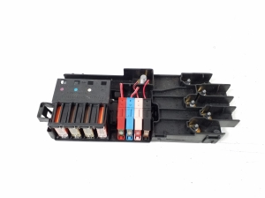  Fuse blocks 