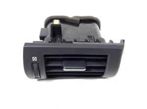 Dashboard air vent grilles - 5565048070