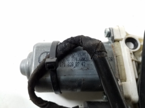 Mercedes Benz SLK-Class 171 (2004–2011) Rear fork windscreen lifter and its components - 3
