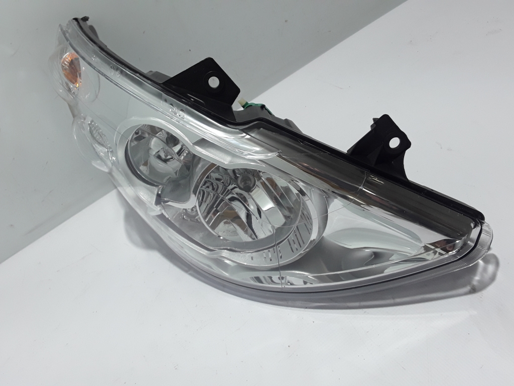 Used RENAULT Master Headlights 260108402R