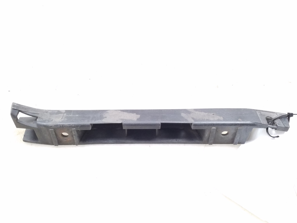 BMW 7 Series E65/E66 (2001-2008) Galinis dešinys bamperio laikiklis 8223248 25043533