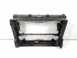 BMW 7 SERIJA F01 (2008–2015) Radiaatori raam 7800306 - 2