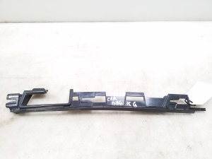 Rear bumper bracket - 3C9827407A