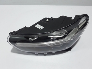VOLVO XC40 (2017–2026) Headlight 31446778 - 4