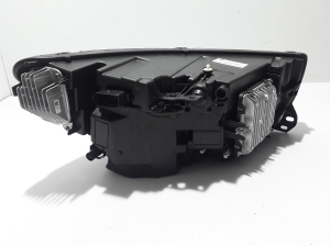 VOLVO XC40 (2017–2026) Headlight 31446778 - 5