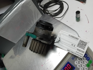 Volkswagen Golf V (2003–2009) Kühlwasserpumpe Wasserpumpe 045121019D - 2