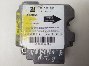 Opel Vectra B (1995–2002) Airbagsteuergerät 90508980