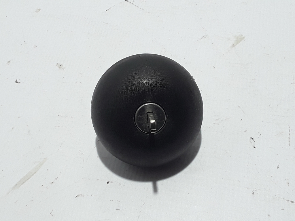 Used RENAULT Kangoo Fuel tank cap 8200463085