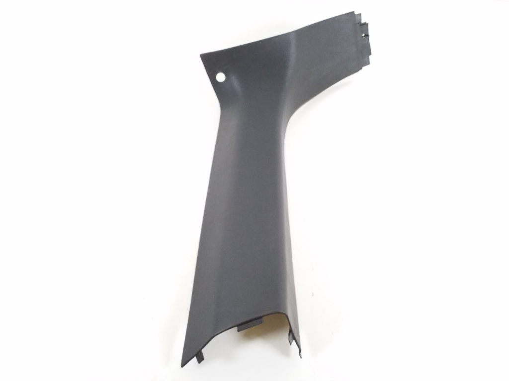 Mercedes Benz ML-Class 163 (1998–2005) Tagumise toe sisekujundus A1636920203 Mercedes Benz ML-Class 163 (1998–2005) Tagumise toe sisekujundus A1636920203