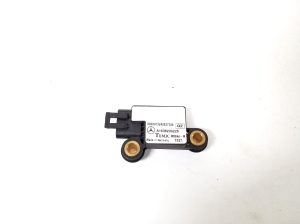 Airbagsensor - A1638200226