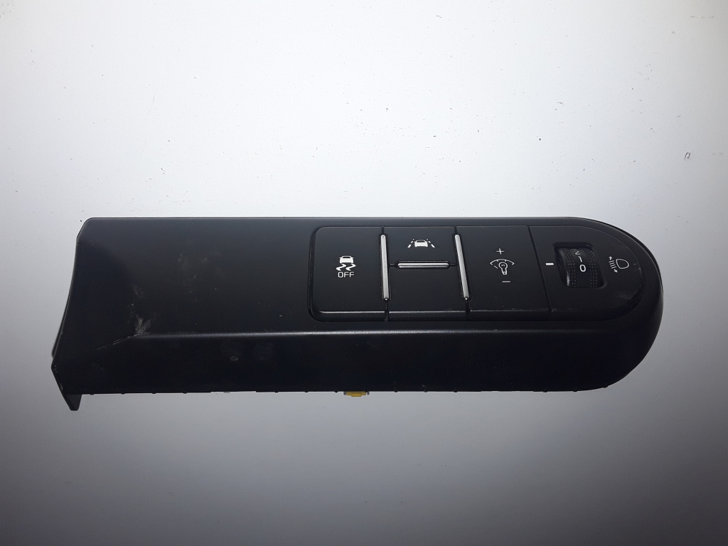 KIA Cee'd 3 generation (2018-2020) Headlight Switch Control Unit 93700J7930 22567010