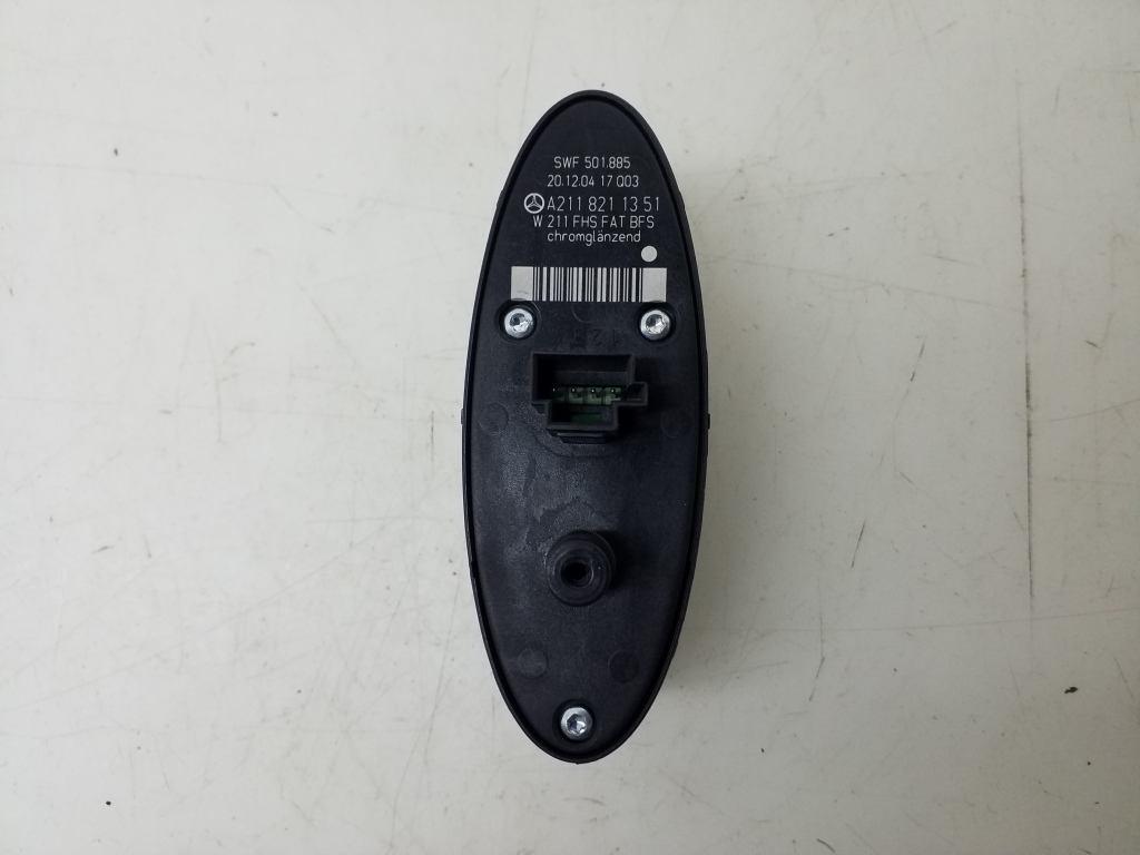 MERCEDES-BENZ CLS-Class C219 (2004-2010) Front Right Door Window Switch A2118211351 20978961