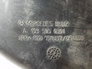 Mercedes Benz ML-Class 163 (1998–2005) Gaisa ieplūdes šļūtene A1635050361 - 3