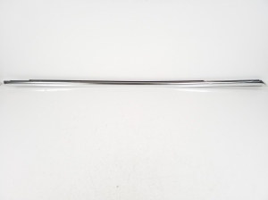 Esiukse klaasi välimine liist - 7178002