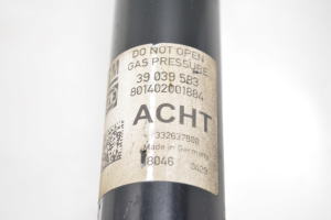 Opel Astra K (2015–2021) Tagumine amortisaator 39039583 - 2