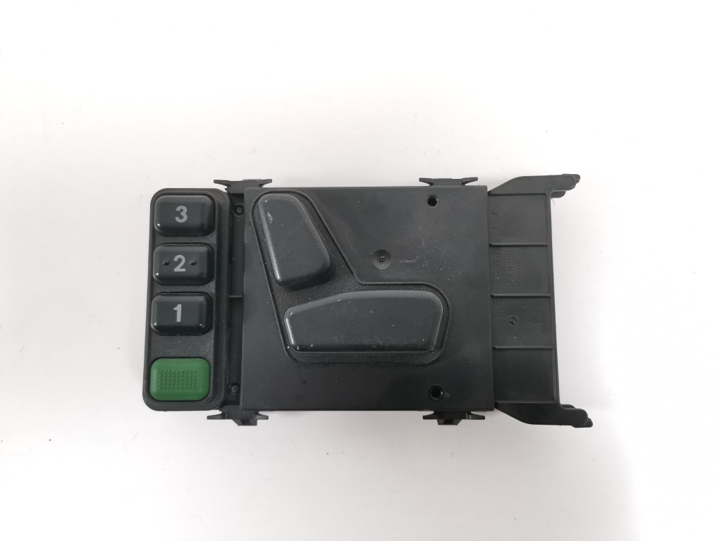Mercedes Benz ML-Class 163 (1998–2005) Interrupteur de commande de siège avant sur le siège A1638202310 Mercedes Benz ML-Class 163 (1998–2005) Interrupteur de commande de siège avant sur le siège A1638202310