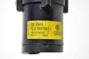 Volkswagen Touareg II (2010–2018) Tsirkulatsioonipump 7L0965561J - 2