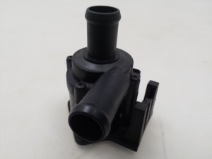 Pompe à eau auxiliaire - 8K0965561A