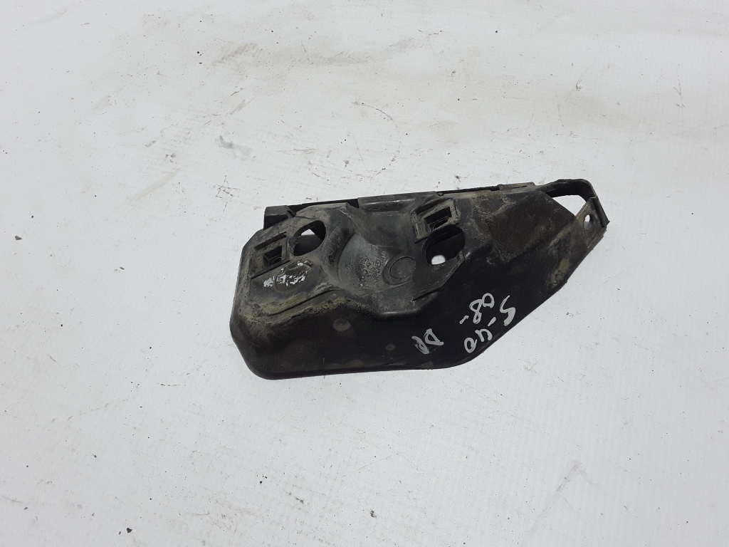 VOLVO S40 2 generation (2004-2012) Front Right Bumper Bracket 31265397 22425506