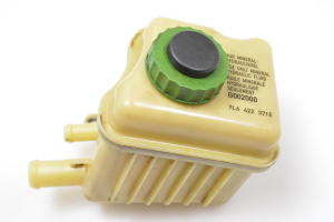 Stūres pastiprinātāja sūkņa tvertne - 7L6422371E