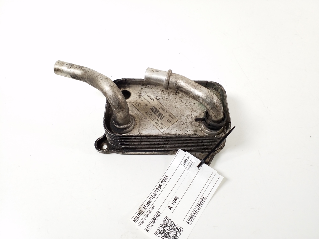Mercedes Benz ML-Class 163 (1998–2005) Ölkühler A1121880401 Mercedes Benz ML-Class 163 (1998–2005) Ölkühler A1121880401