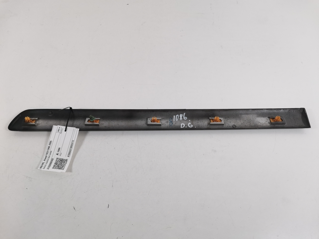 MERCEDES-BENZ M-Class W163 (1997-2005) Right Side Sliding Door Molding A1636900462 21022941