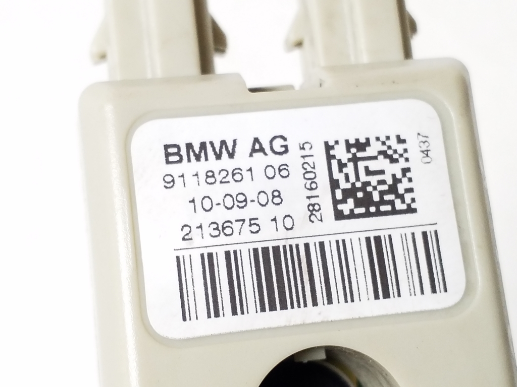 BMW 7 Series F01/F02 (2008-2015) Bootlid-antenneforsterker 9118261 21942976